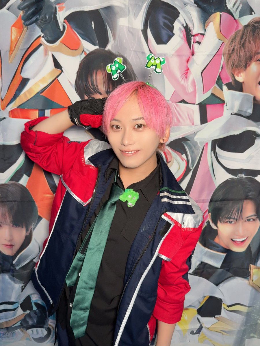 _tomoyadesu's tweet photo. さがみ湖MORI MORIフリーライブ、ありがとうございました🙏🌈

雨でとってもジメジメでしたね💦
足元悪い中会いに来てくれたみんな、本当にありがとうございました✨
ライブでは初のヘッドパーツをしました！
2部では MORI MORIのカチューシャとリングを付けて可愛い格好でライブしました💓

明日もライブが中野区役所であります❕
台風も来てるみたいで交通機関も乱れてるかもだけど、会いに来てくれたら嬉しいです🌈
待ってます！！！