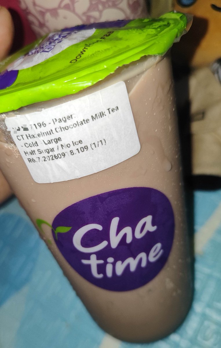 strawhatbery's tweet photo. Cinta kali aku dengan chatime. No ice pun tetep full😋 https://t.co/GDaQeFRIAI