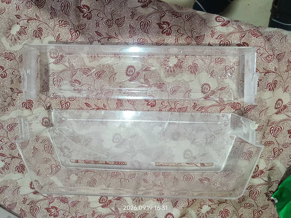 sethtennis's tweet photo. Zero accountability, poor after sale service by realme techlife. One simple fridge shelf can't be delivered even after 102 days of complaint. So many complaints gone in dustbin, anyone listening?
I had purchased side by side 584 liter fridge from realme, now regretting. https://t.co/hN4mifvhch
