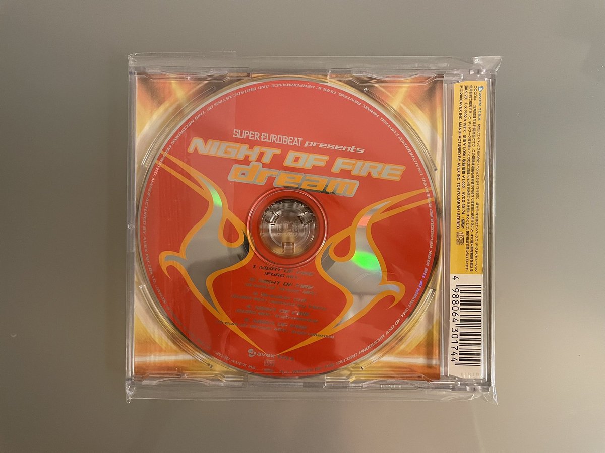 hanimage58's tweet photo. 2000年9月20日にdreamの「NIGHT OF FIRE」が発売されて26周年。第3次ユーロビート及びパラパラブームの火付け役となった曲に、松室麻衣ちゃんの歌詞を載せたカバー曲でございます。わたしは第2次ブーム世代でして、ユーロビートを聴くととても懐かしい気持ちになります。
#dream
#NIGHTOFFIRE https://t.co/OQyrMARtr2