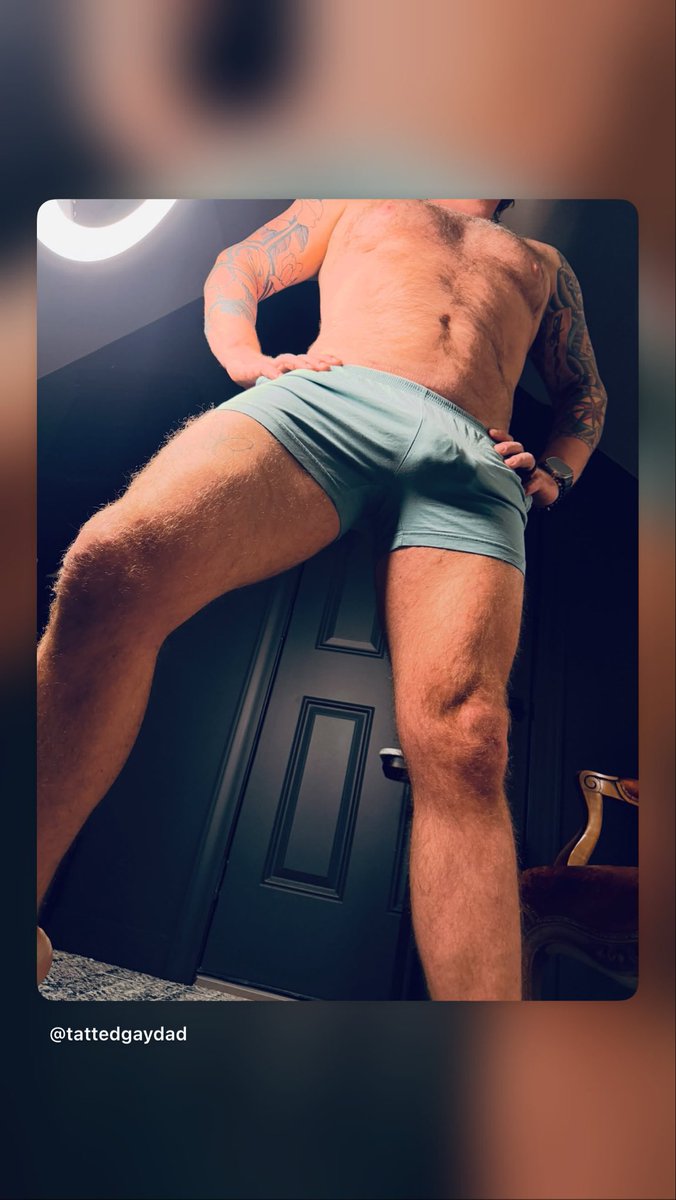 TattedGayDad's tweet photo. Saturday workout done ✅ https://t.co/cWLF4hUe5E