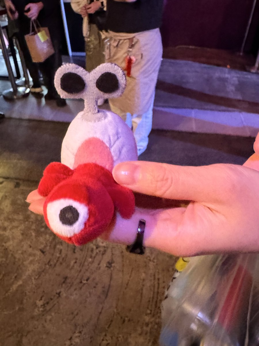 kowloonsgate_vr's tweet photo. もうすぐ再販分のクーロンズゲートSuzakuパッケージ版（これが最後）の発送を始めます。あわせてお知らせをいくつか準備中です。ゲームショーには出展していませんが、まだまだクーロンズゲートをよろしくお願いします。 https://t.co/vzrKfjsbJw