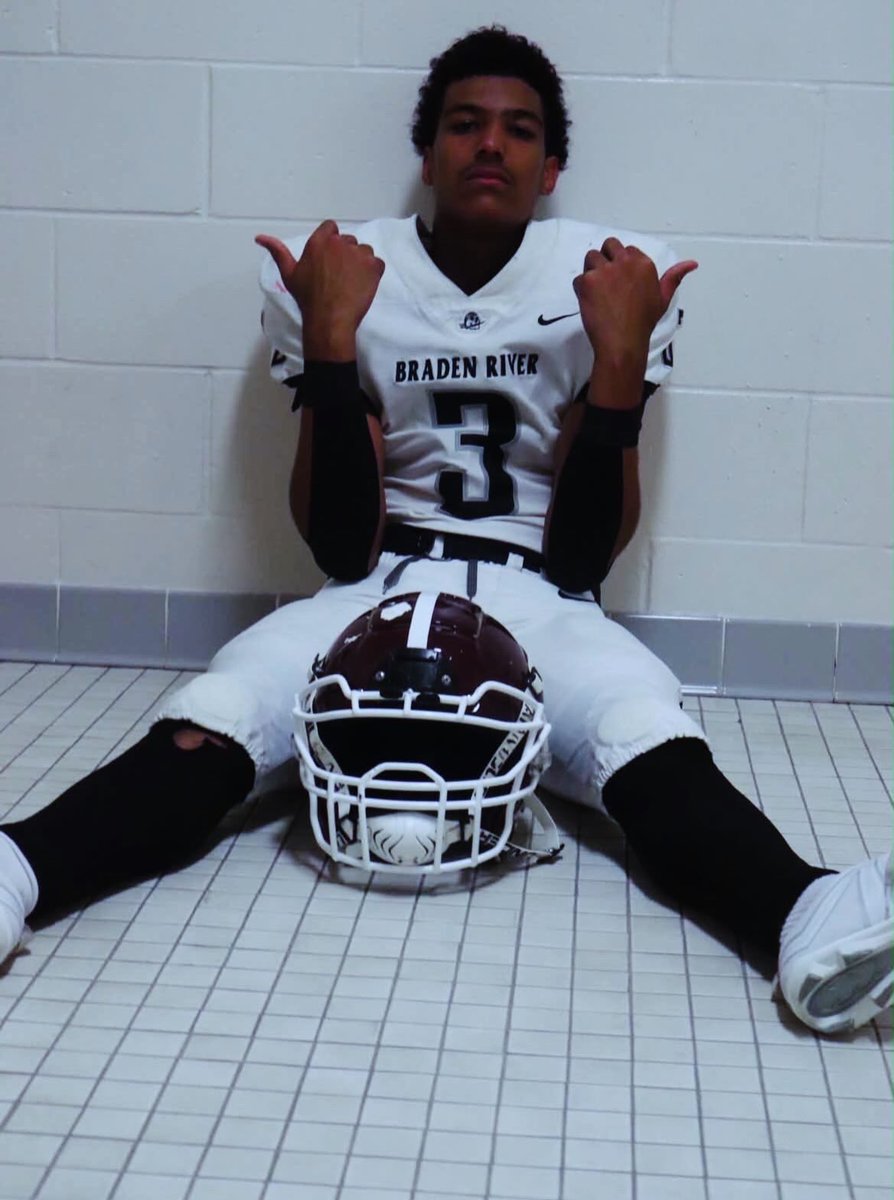 bobbymwilliams's tweet photo. They didn’t see this coming!
#football #QB https://t.co/sEHeXeXaSv