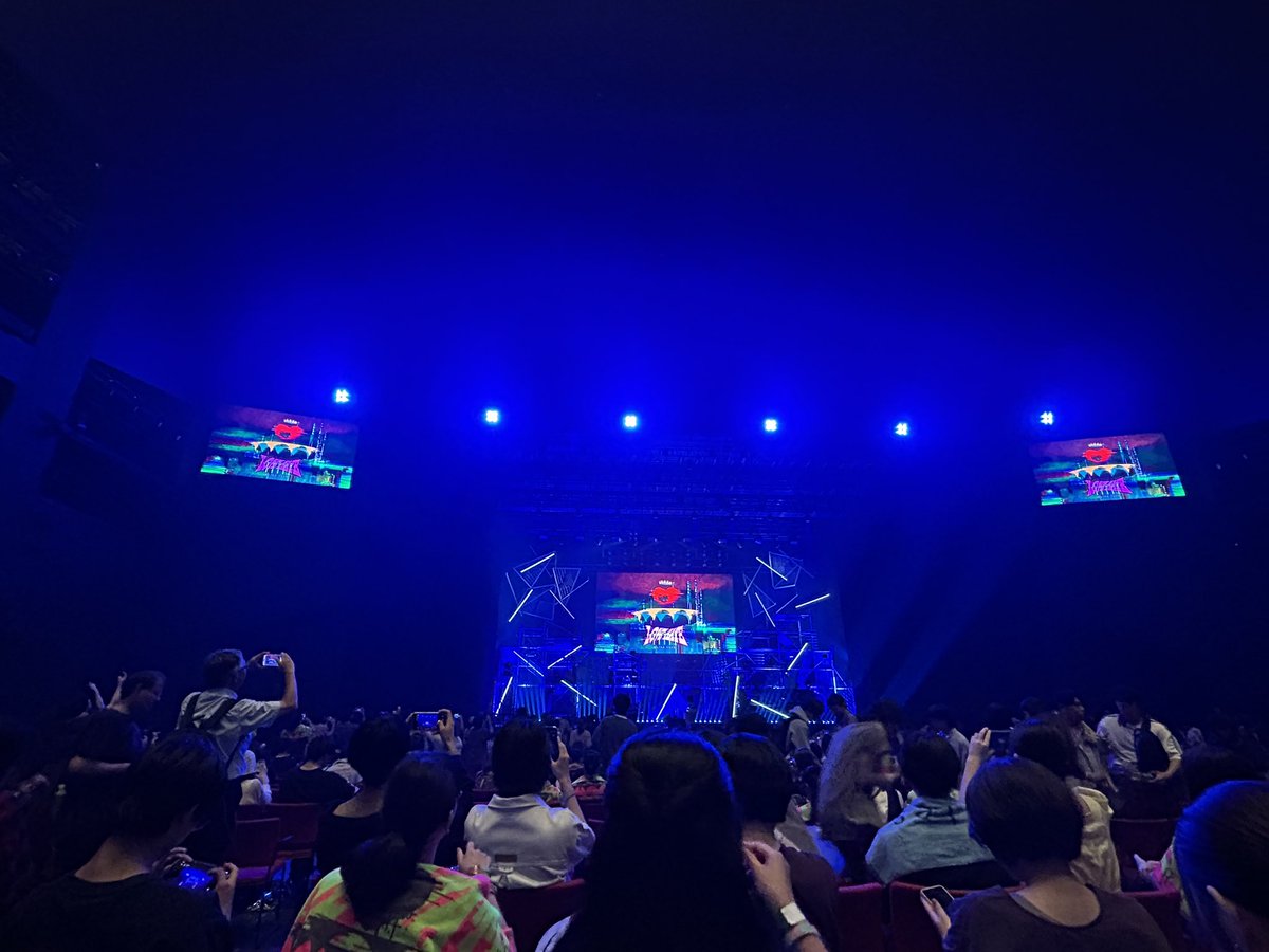 hpqazp's tweet photo. まじで楽しかった！
オープニングからめっちゃ演出凝っててよかった！
4月も絶対行く！ https://t.co/lDZcJTqAoe