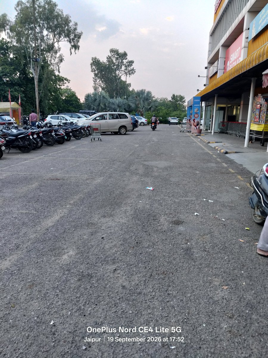 jyoti190488's tweet photo. Quote with your  road shot 📸.🛣 https://t.co/qPaDX90Fbj