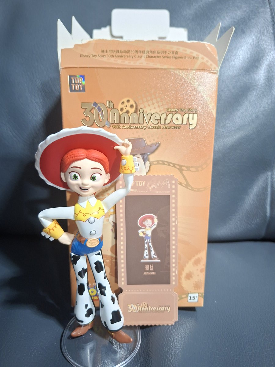 TJnoey's tweet photo. ส่งต่อ Jessie สภาพดีไม่มีตำหนิ มีการ์ด&amp;กล่อง 350 ส่งฟรี ขอรูปพตได้ค่ะ
#ตลาดนัดtoystory #ตลาดนัดทอยสตอรี่ #ตลาดนัดarttoy https://t.co/NHNK0MS07m
