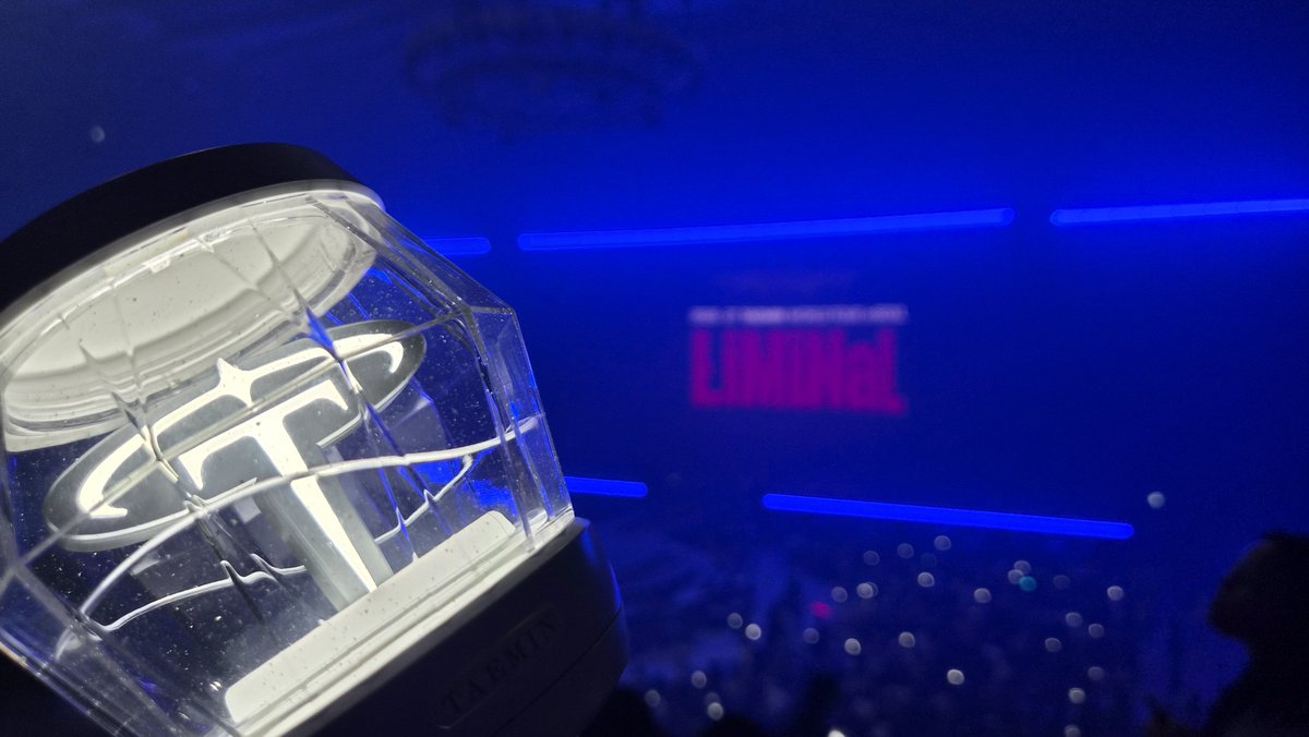 jkshine623's tweet photo. 중콘도 재밌었다.. 오늘이 제일 잘 보이는 자리라서 좋았는데 내일은 3층 하느님석으로 ㅋㅋㅋㅋ https://t.co/iHx80I2AJo