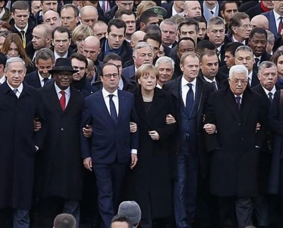 mhdksafa's tweet photo. When 12 people were killed in Charlie Hebdo attacks, world leaders thronged to Paris for a solidarity march

But no world leader has organised a march to protest killing over 100,000 people—25,000+ children, 300+ journalists, 2000+ health workers, 405 UN staff—in Gaza and Lebanon https://t.co/QPuj96fqrc