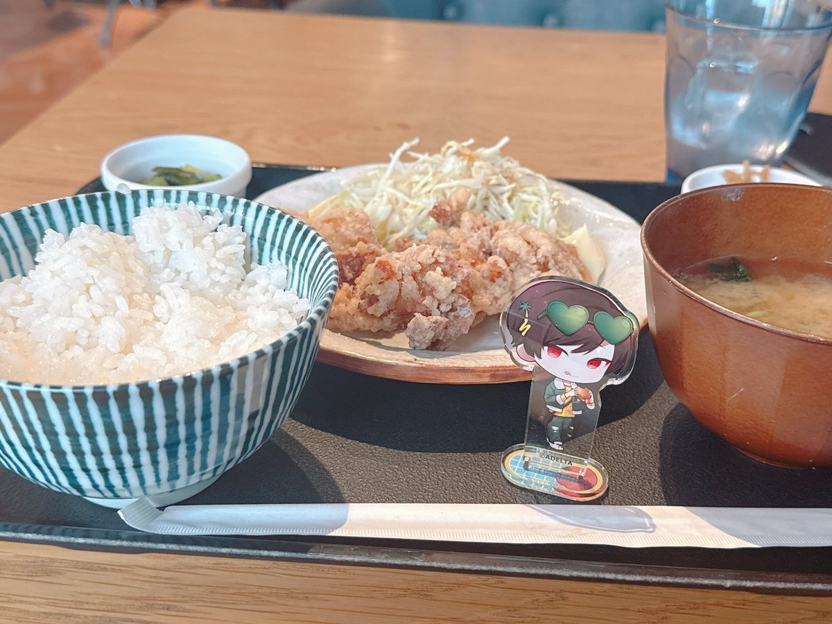 mitei_o_e's tweet photo. ①こんなんじゃ全然足りないです……！
②全然足りないです
③全然足りないです
④全然足りないです https://t.co/n9BRFk2yrb