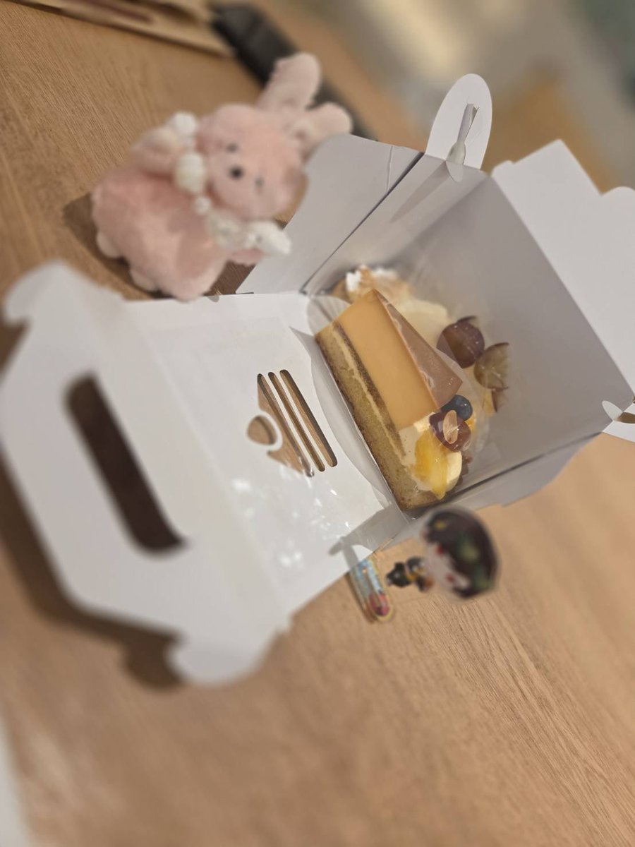 mitei_o_e's tweet photo. ①こんなんじゃ全然足りないです……！
②全然足りないです
③全然足りないです
④全然足りないです https://t.co/n9BRFk2yrb
