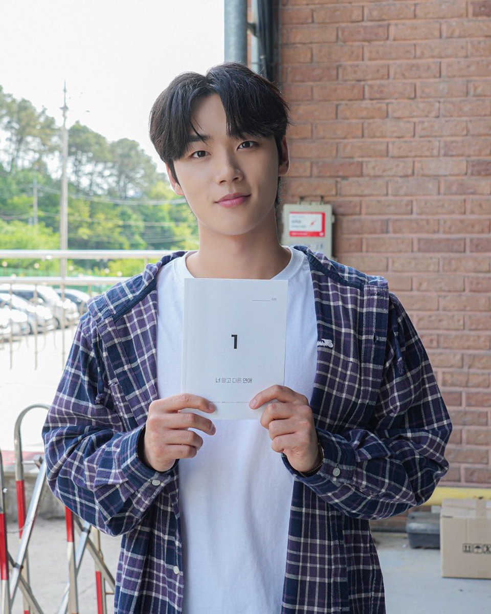 mixeze_'s tweet photo. 이 완 도 컴온 https://t.co/N7rptm8kRq