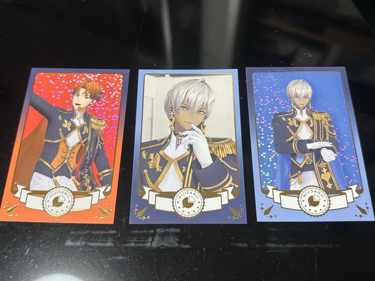 torih1ki____'s tweet photo. 【交換】にじさんじ 共通衣装3Dグッズ vol.6 ランダムチェキ風カード Aグループ

譲 ：画像1枚目の方

求 ：画像2枚目の方

郵送又は大阪、兵庫周辺での手渡しでのお取引希望です。
お心当たりのある方はお気軽にご連絡ください。 https://t.co/bZiqehqW1F