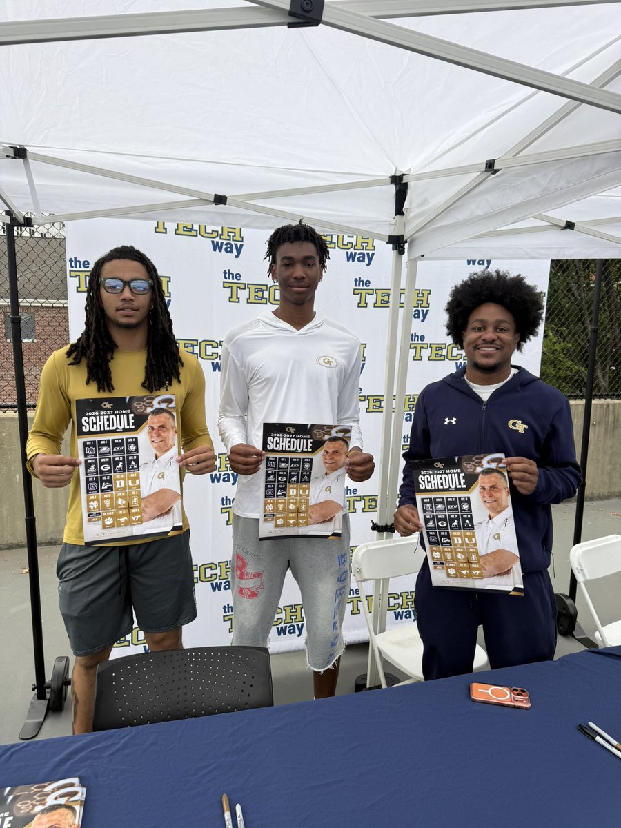 TheTechWayNIL's tweet photo. Head over to South Peter’s Parking deck between now and 10am to get an autograph from your @GTMBB athletes 🐝🏀 https://t.co/WmtpNsirct