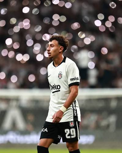 kartalfeed's tweet photo. Anlık olarak Transfermakt'ta profili en çok tıklanan oyuncu İlhan Fakılı.

İkinci sırada ise Olaitan. 

(Mustafa Karataş) https://t.co/IvTVmaQInX