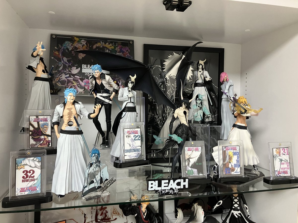 BLEACH_DKLH's tweet photo. BLEACHをディスプレイする時間が至高…
どんどんグッズ出して欲しい！
#ブリーチ
#フィギュア
#一番くじ https://t.co/3DZ9YNBts8