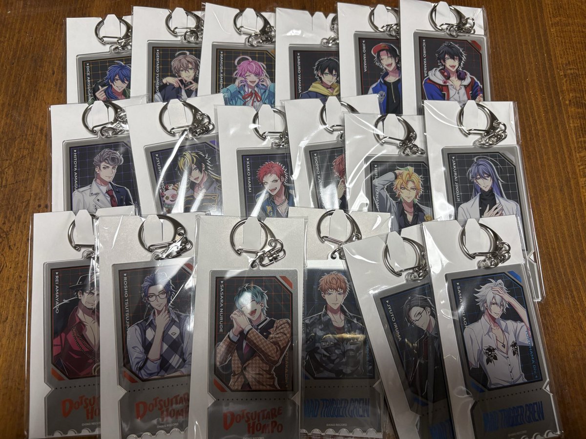 TouLove_2016's tweet photo. 左馬刻様と簓のチケット風のアクキーが欲しすぎてコンプセット買ったら圧巻
全員顔が良すぎる🤦🏻‍♀️ https://t.co/YJlJGMrq4r