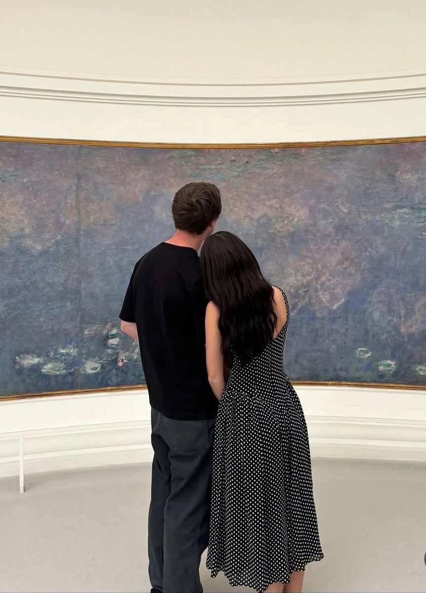 Diorgirlx's tweet photo. museum date https://t.co/tqHi7vN4cy