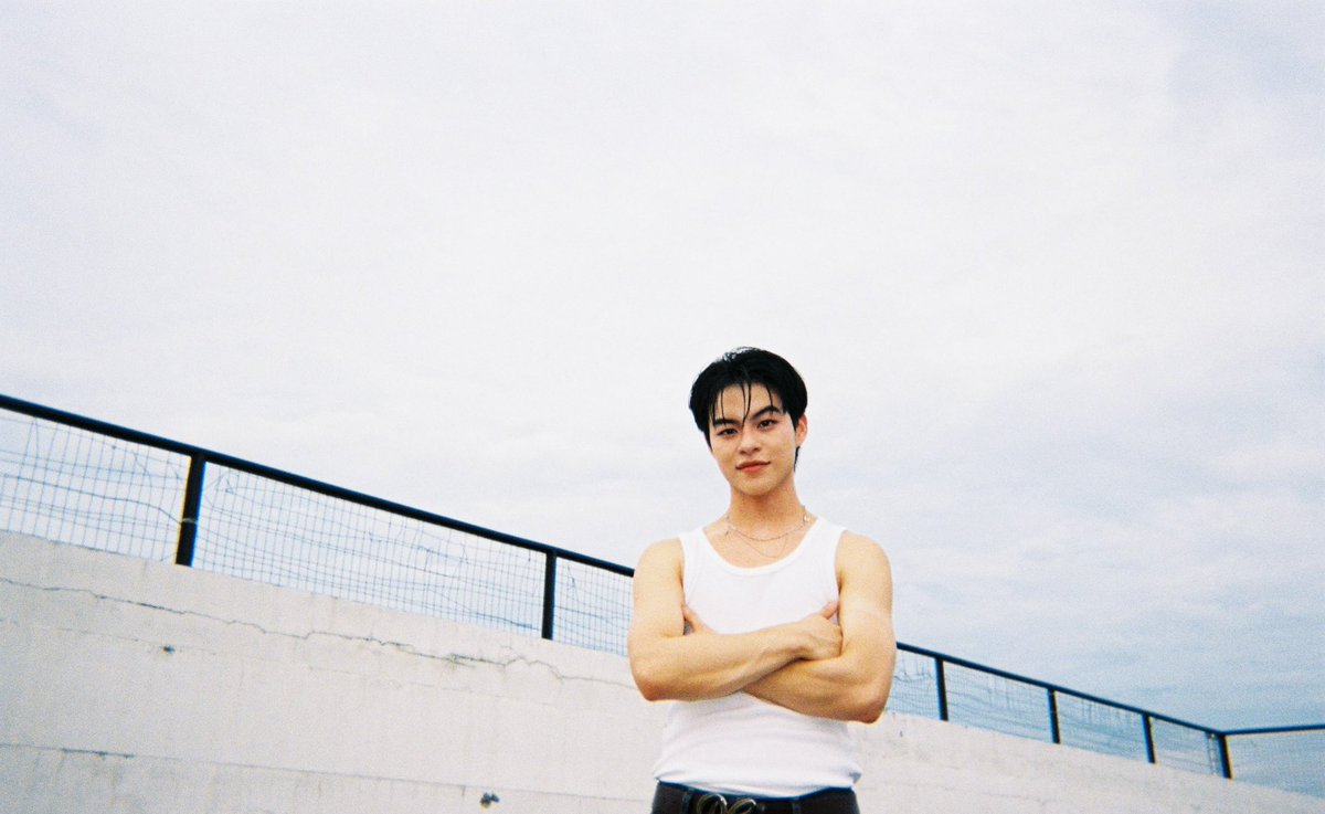 mmmituatis's tweet photo. ลัทธิคริสเค😎💙
#MARCKRIS
#QuickSnap40Years
#FUJIFILMQuickSnap https://t.co/Paj3yrB1Nn