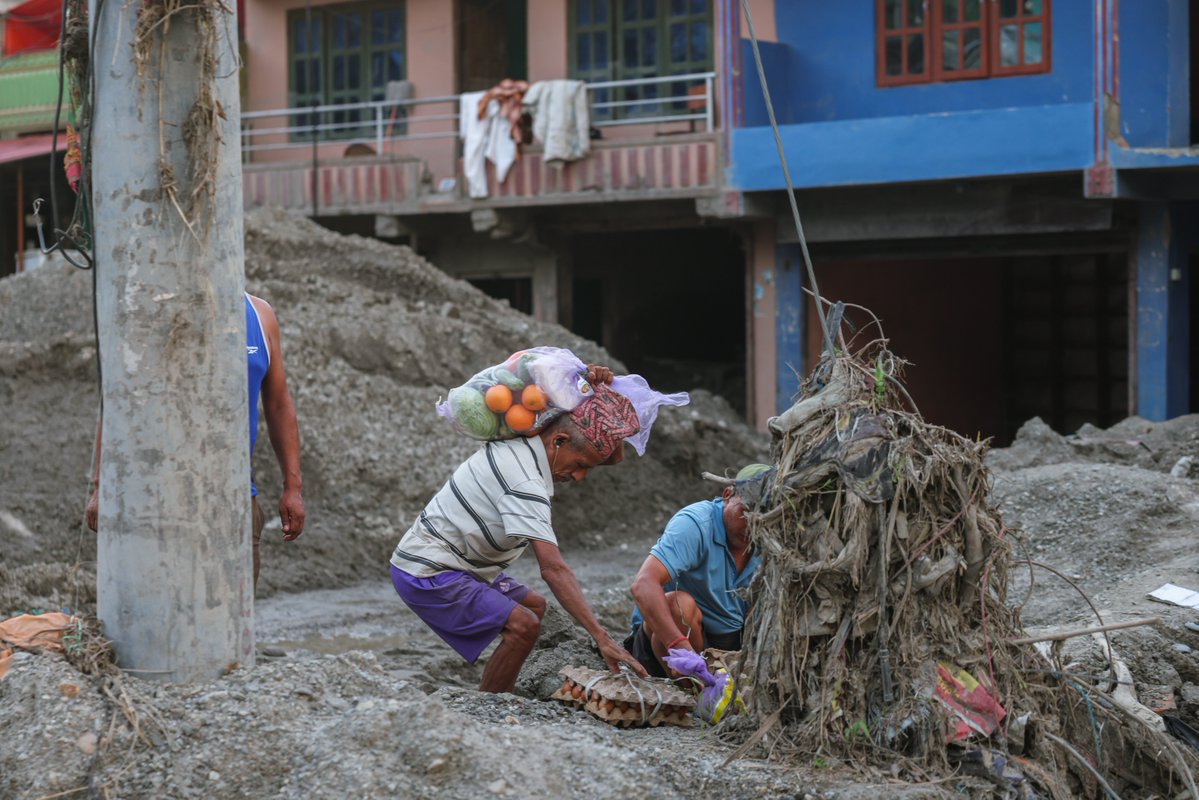 WCKitchen's tweet photo. In Nepal, temporary shelters are returning to their normal functions as schools and community centers. WCK teams are standing with local community members as they navigate this change. We're providing critical ingredients like fresh produce, eggs, and rice to families living in tents while they wait to move to new shelters, and we'll stand beside them as they work toward rebuilding. #ChefsForNepal