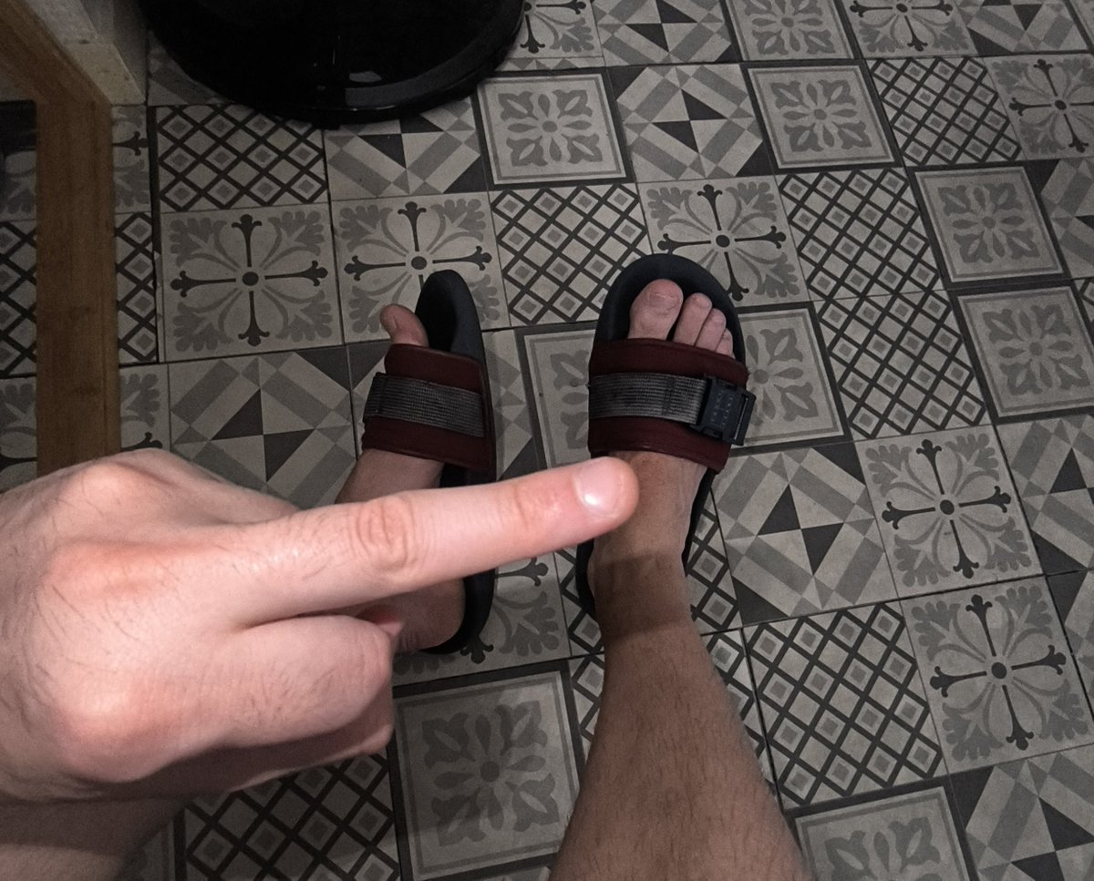 CMaster_Thala's tweet photo. You must worship my body and my feet, then when you are hypnotized by both... you come to private message and beg me to Arabize you, to Islamize you and to use you! 🇩🇿
#cashmaster #findom #moneyslave 

@SaberMomo91 @apronedslave @uselesspathetc @_ac_2004 @MASTER_UPDATES @s1ave_p https://t.co/u345BTveQG