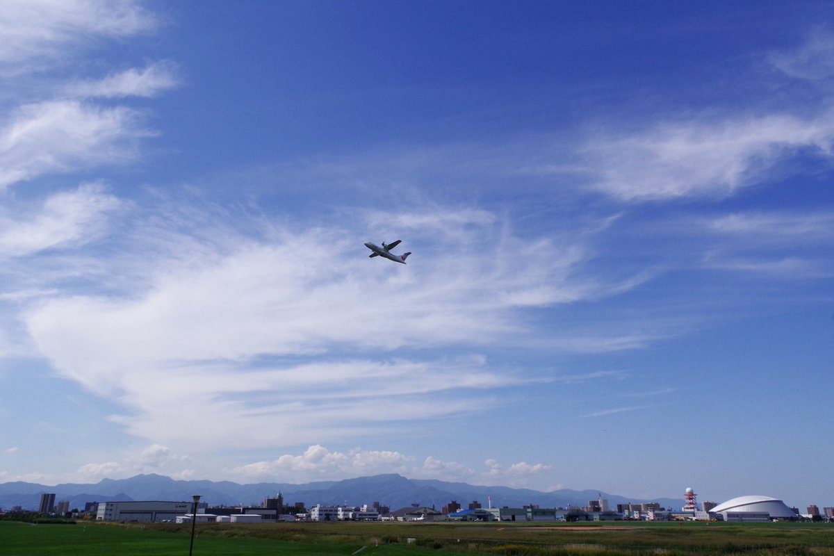 D7DYs3GU's tweet photo. 北海道の空はでっかいどう https://t.co/xoFzpNGay9