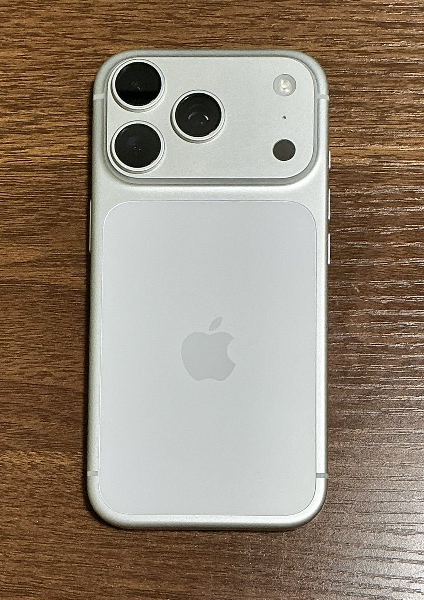 hirottino1's tweet photo. https://t.co/b2GypuBEvR

最新は要らないけど長く使える機種が欲しい方必見です！ https://t.co/E7m2ibhVrn