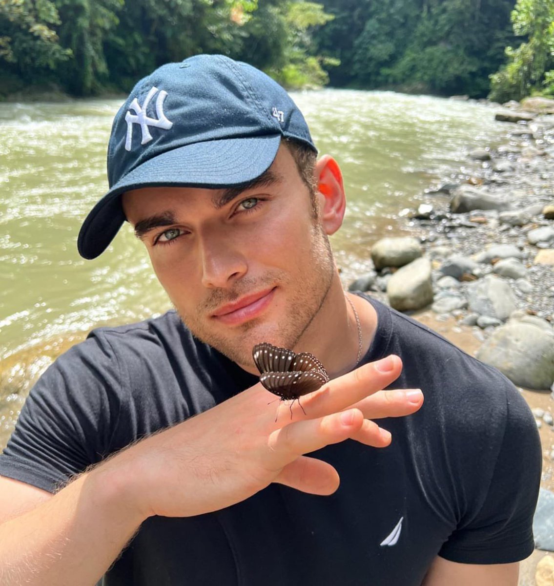 talktaylorpayne's tweet photo. No chasing. No begging. Just a confident man who knows his value.

#GayFindom #MaleFindom #Dom #Tribute https://t.co/Q3MXZRcSSd