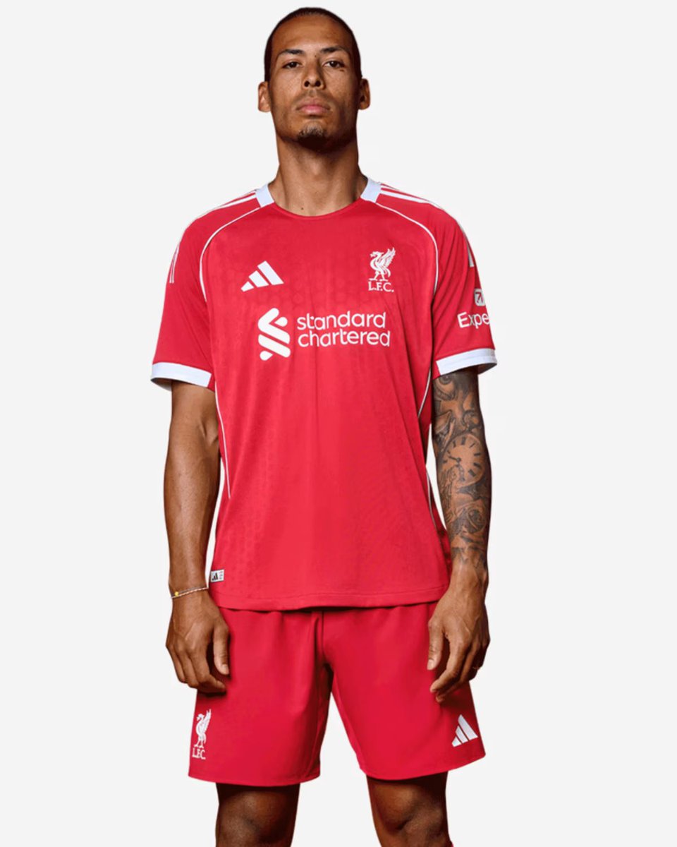 DaveOCKOP's tweet photo. 🚨 Liverpool have reduced some kits to just £5 with shorts down to £1! Click below to order 👇 

https://t.co/mUkOv02GOp https://t.co/7XLsrHb0hw