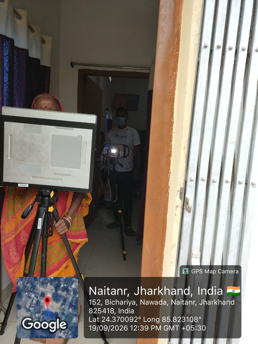 DKoderma's tweet photo. कोडरमा जिला को टीबी मुक्त करने के उद्देश्य से जिला यक्ष्मा पदाधिकारी-कोडरमा, के नेतृत्व में दि- 19/09/2026  को कोडरमा जिलांतर्गत Naitand, Markacho (Hot Spot Area) में ग्रामवासियों को Hand Held X-ray के द्वारा चेस्ट का एक्स-रे किया गया। #TBmuktBharat
#Tbmuktkoderma https://t.co/n4VzZGdbeD