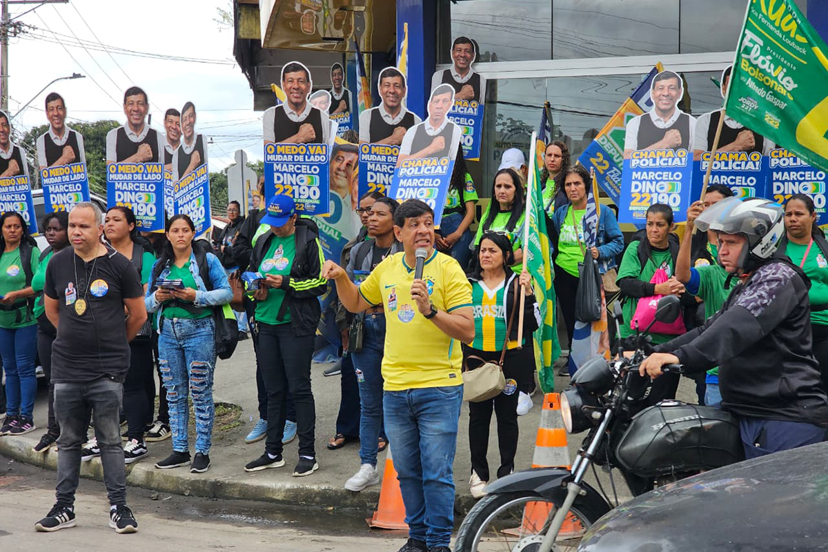 Marcelo66243233's tweet photo. MARCELO DINO REALIZA CAMINHADA DA PAZ NO PANTANAL, EM DUQUE DE CAXIAS
Candidato à reeleição, deputado estadual percorreu a comunidade nesta sexta-feira e destacou ações de enfrentamento a barricadas, estruturas clandestinas...
Fotos: Evyleen Freitas
https://t.co/wvTfg3MXiL https://t.co/zxOQlJepan