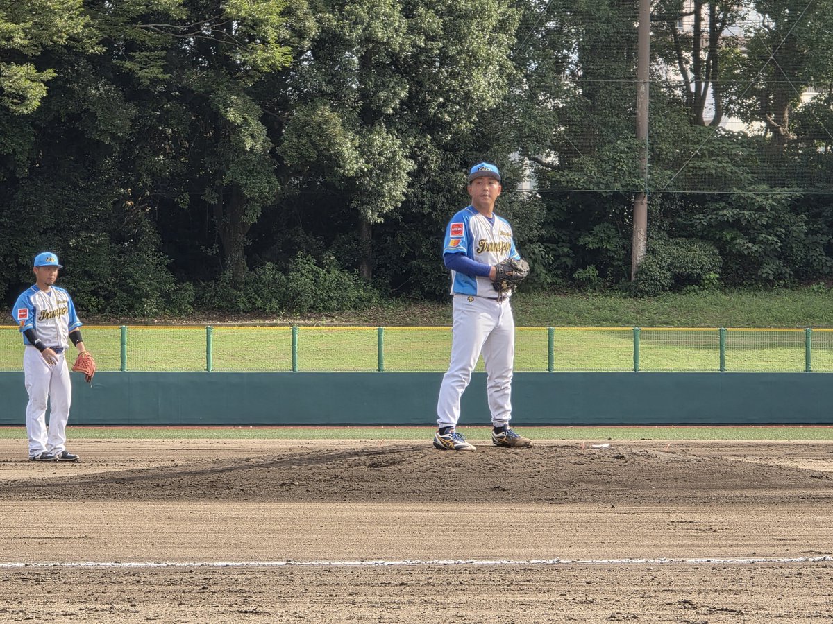 KeiSomu's tweet photo. 第81回天皇賜杯軟式野球大会
奈良県橿原市のさとやくスタジアムにて
1回戦、筑波銀行(茨城県)さんと対戦
天皇賜杯初勝利を納めました

　東洋シャッター奈良工場の皆様の応援や鹿児島や三重から選手の家族が応援に来て下さいました
本当に感謝でいっぱいです

#社会人軟式野球
#軟式野球
#野球 https://t.co/eIZzJQzt7r