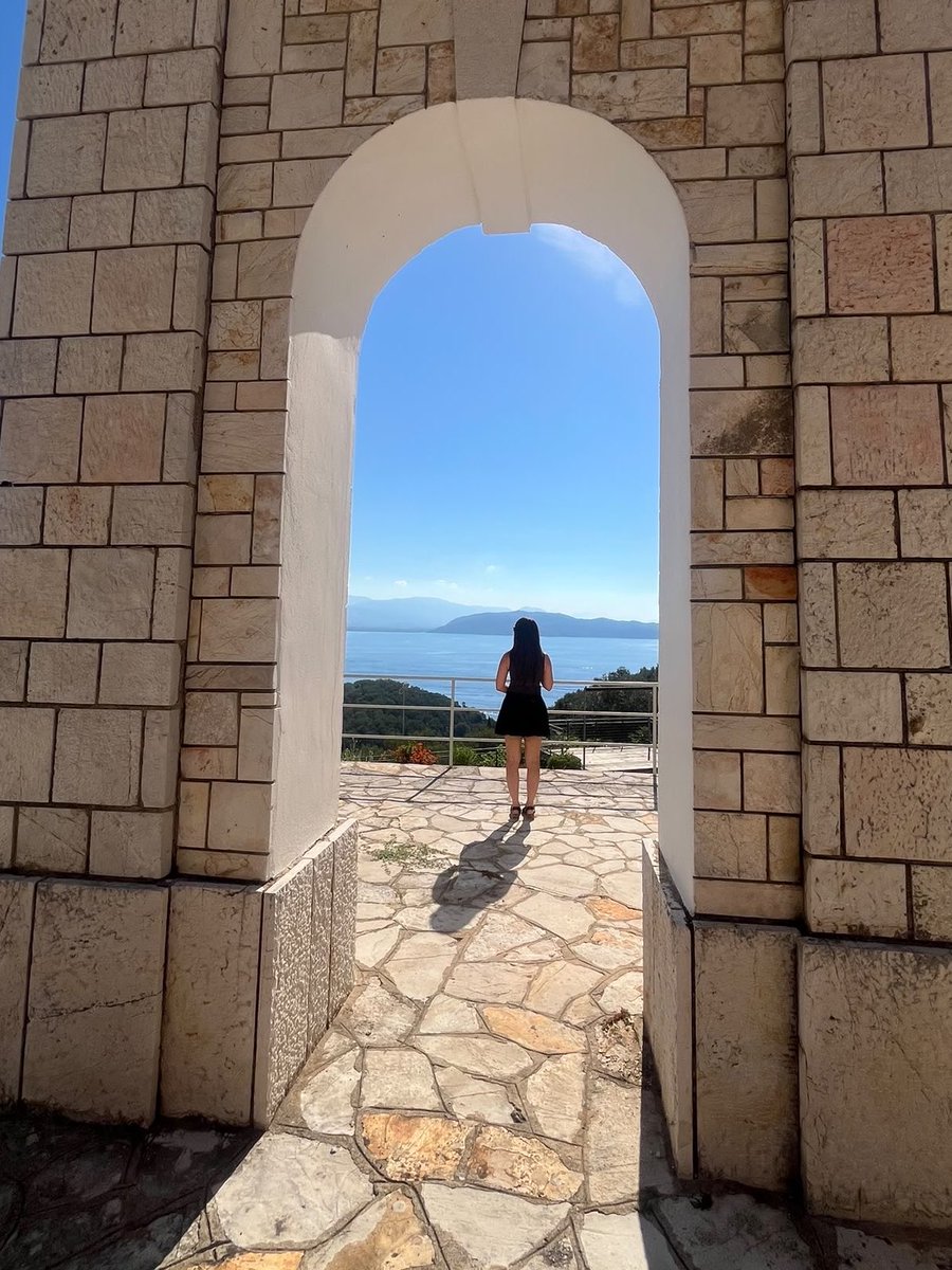 resolvewithkat's tweet photo. What’s more important to you: being accepted and seen by others, or following your own journey and passions, even if that might sometimes make you feel like an outsider?

There is no right or wrong answer. It’s about knowing what will ultimately fulfil you in the long run. 👌 https://t.co/UQw50bUGj5