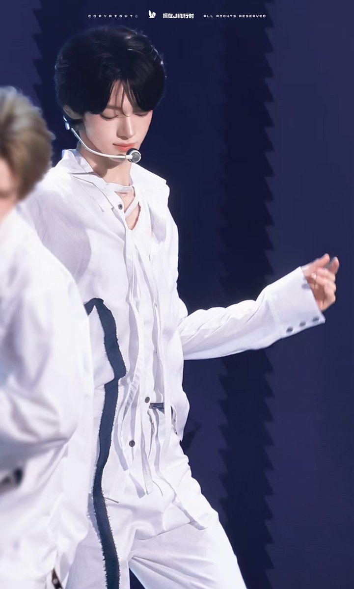 wangjiumi's tweet photo. 仙子来的
260919 澳门D1
#HANJIN #한진 #韩振  #ハンジン
#TWS #투어스  #247WithUs https://t.co/znPmgkRx81