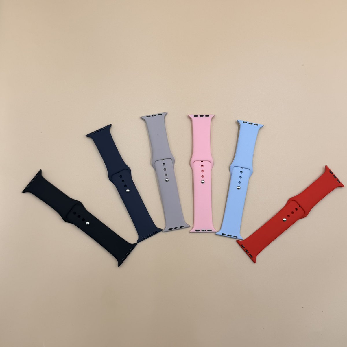 Hallofcases's tweet photo. Silicone Iwatch Strap-N5,000 

📍Suite C3, New Banex, Wuse 2, Abuja. 

🚚 Same day delivery within Abuja | Nationwide delivery available

Follow @hallocases.ng for great deals on phone cases and accessories. https://t.co/hmL5k79KKB