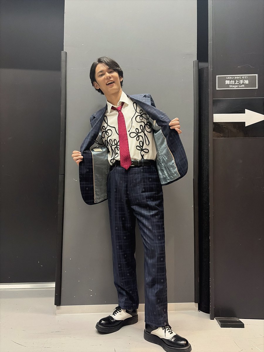 kazukkyyy's tweet photo. 大阪公演1日目終わりましたーーーー！！
本日も反省しかありませんでした。
いや、反省しませんww
明日も楽しんでいきまひょー！！
ほんとにありがとうございました♪ https://t.co/XFDd8M4vxQ