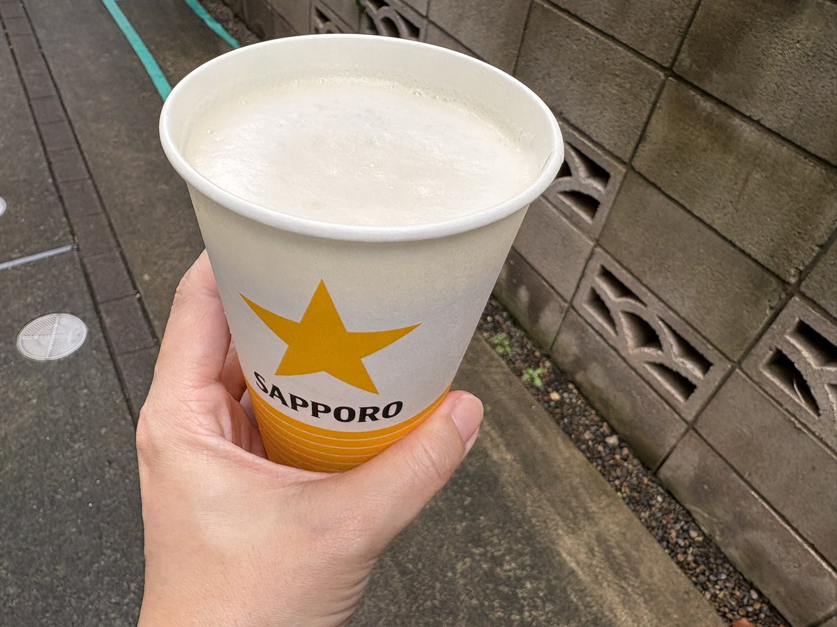 Dreams_mayu's tweet photo. 今年も祭りへ🍺
雨も降ってたし、祭りっぽい写真は1枚も撮れず🤣
たこ焼き、焼きそば、ベビーカステラ、イカ焼き、美味しかったね🤤
明日は雨ひどくなったら、屋台もお神輿もないかもって🥲 https://t.co/37AwQaaAYJ