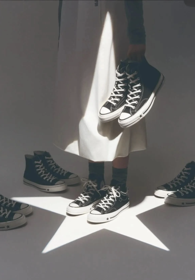 libbyemmons's tweet photo. Karina of K-Pop group Aespa was featured in a new Converse All-Stars ad for Asian markets. The American internet decided it was racist. The rest of the world said "stop looking at everything through racism colored glasses," "the whole world doesn't revolve around you, sheesh." https://t.co/pr3Y5G9j0M