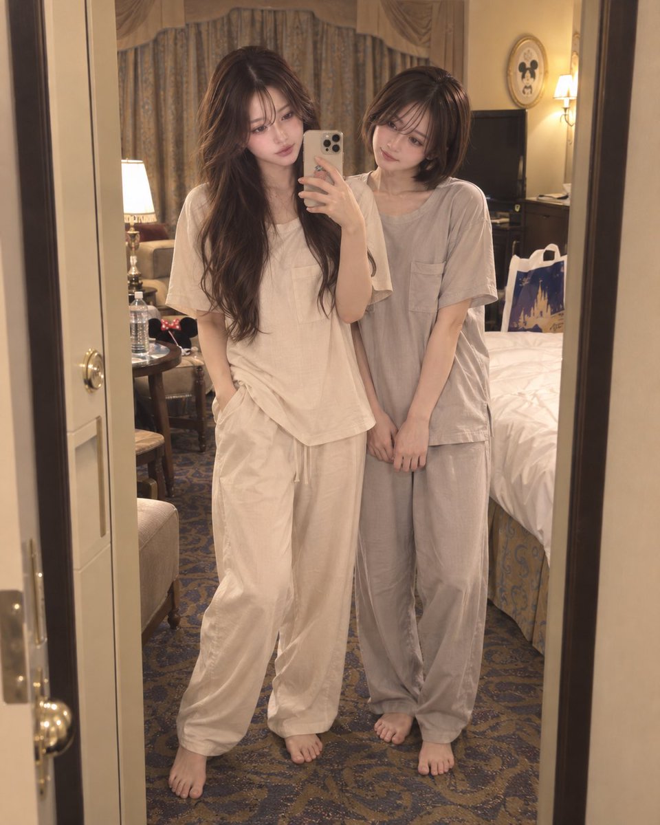 sara_saki_jp's tweet photo. ILLIT「It’s me」踊ってみた🩵💜

※顔が別人になってます😂
そこも含めてお楽しみください。笑

#AI美女 #AIart #AI写真 #ILLIT #踊ってみた https://t.co/3c83yHuQdb