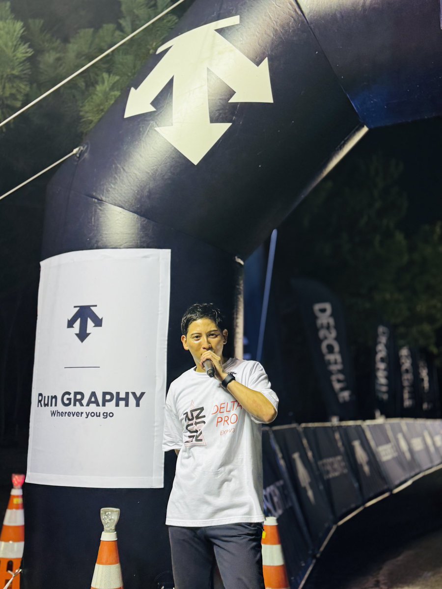 noritaka_nishi's tweet photo. DESCENTE Run GRAPHYのMCでした🎤
1kmリレーマラソンに豪華アスリート出場🏃➡️
なかでも萩ちゃんは長野東時代からの思い入れ😭復帰、おかえり!!
#decente
#萩谷楓 https://t.co/sAlLXBelum