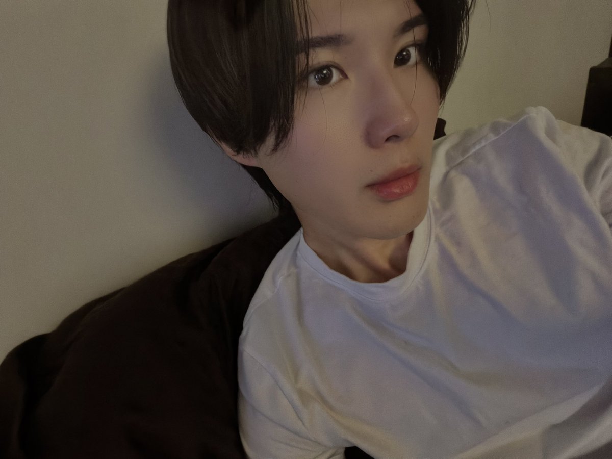 dep_by's tweet photo. 黒髪がいいね https://t.co/BUyocj6KGr