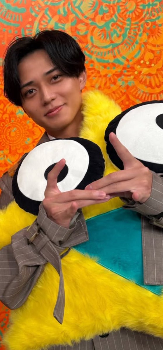 Ainacorenren's tweet photo. しょうれんが
しょうれんしてて
嬉しい☺️🥹

で、このポーズなに？？？🙃 https://t.co/0Lr8YtBVVH