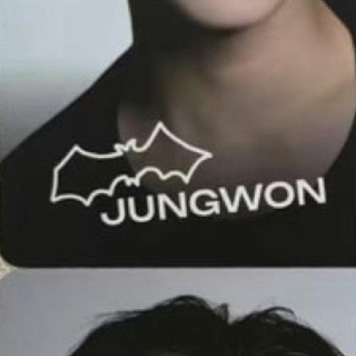 meowoning's tweet photo. The difference got me cackling. Sunghoon please, who are you tryna scare 😭😭 https://t.co/1dG6CS9ep4