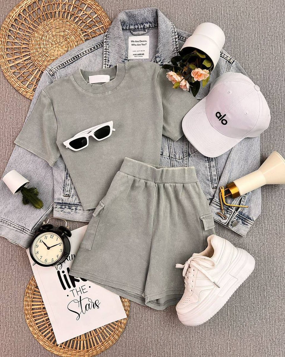 LesRibbink's tweet photo. Te invitamos a unirte a nuestro grupo mayorista Caprichosashop. Ven y sé parte de él. WhatsApp: +57 3158976479. Instagram y Facebook: Caprichosashop. https://t.co/miG9xjPays