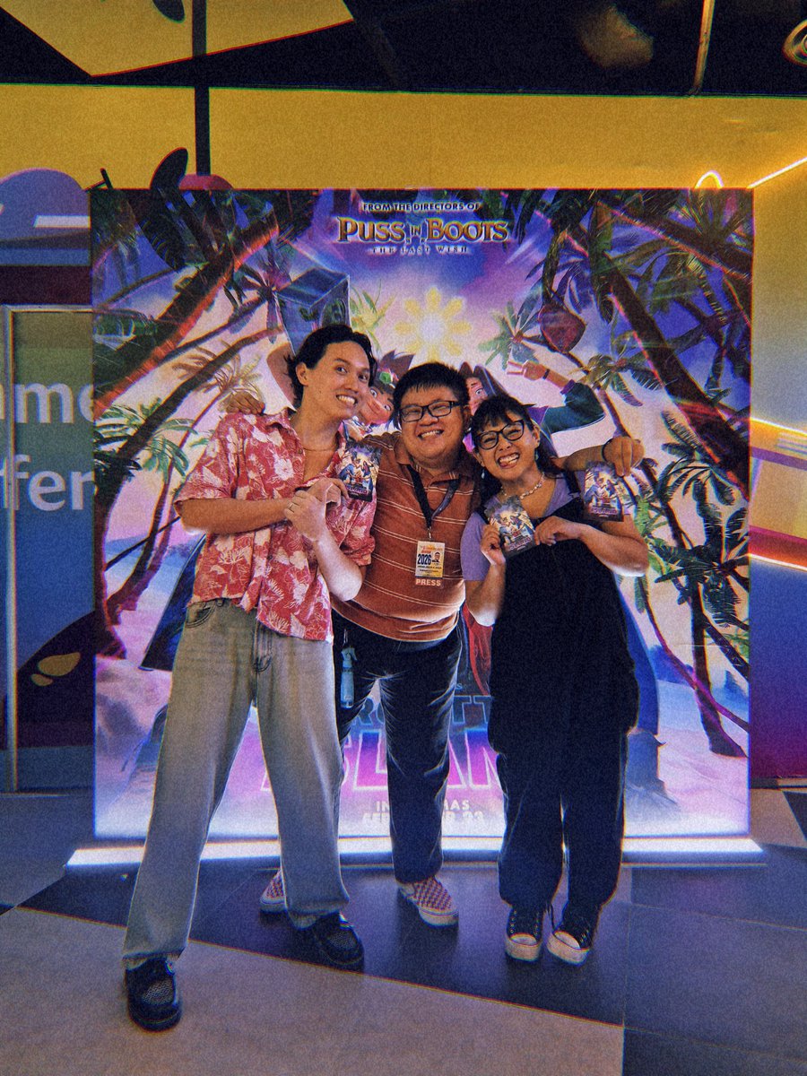 jayrdapopjourno's tweet photo. Iñego and Paula were some of my close friends in Cebu who helped me not get homesick as that Pinoy kid who grew up overseas. I had to bring them as my companions to this special screening of #ForgottenIslandPH. 

Thank you @universalpicsph and @ayalacentercebu for inviting me! https://t.co/sUVLkIxxzW