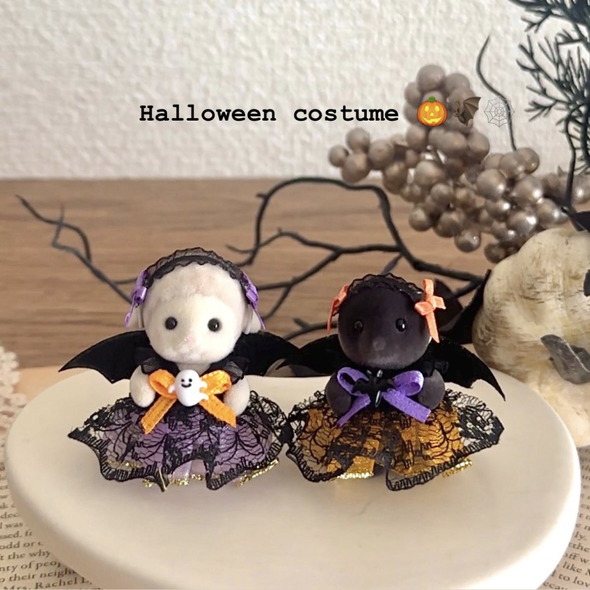 pi_429__'s tweet photo. ハロウィンコスチューム販売中です🎃💜⟡.·*.
メルカリ、Minneにて🔗
 #ミニチュアドール  #シルバニア https://t.co/AbMpGo8WNK