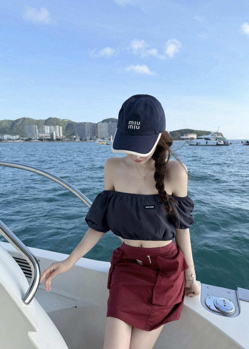 DanielLee0ddo's tweet photo. 新人刚玩X，周末出海放松一下

开脱！开脱！！上供！！！

谁要锐评我的福？看完不许说🐻黑 https://t.co/IKkyoIp1h6