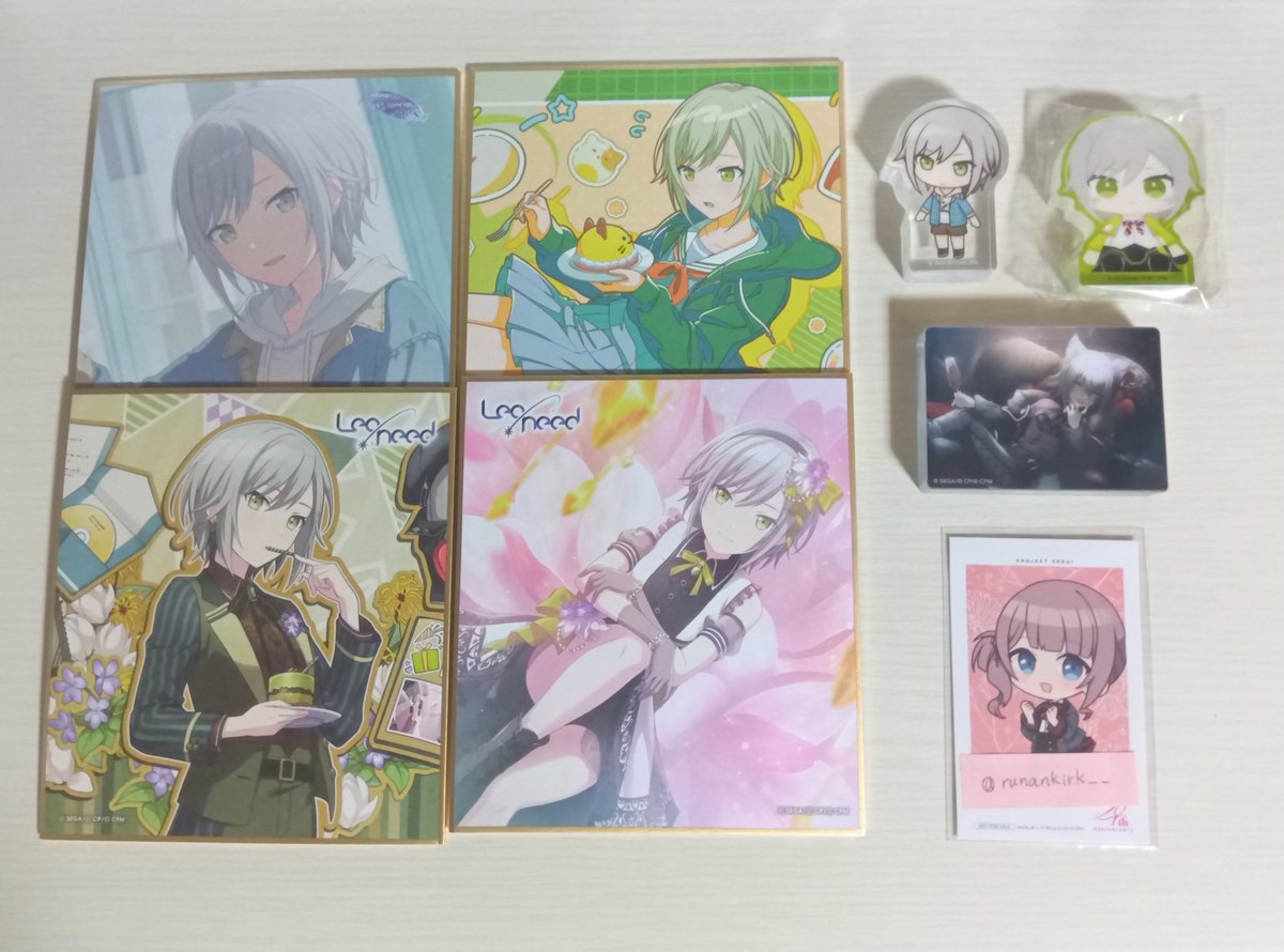 runankirk__'s tweet photo. @Ade_susupe 初めまして、検索よりお声がけ失礼します。
当方、画像のものを所持しております。(リプに続く)白線は箔押し
お求めのものありましたら買い取って頂きたいです。ご検討よろしくお願いします。 https://t.co/1QzzU29bwz