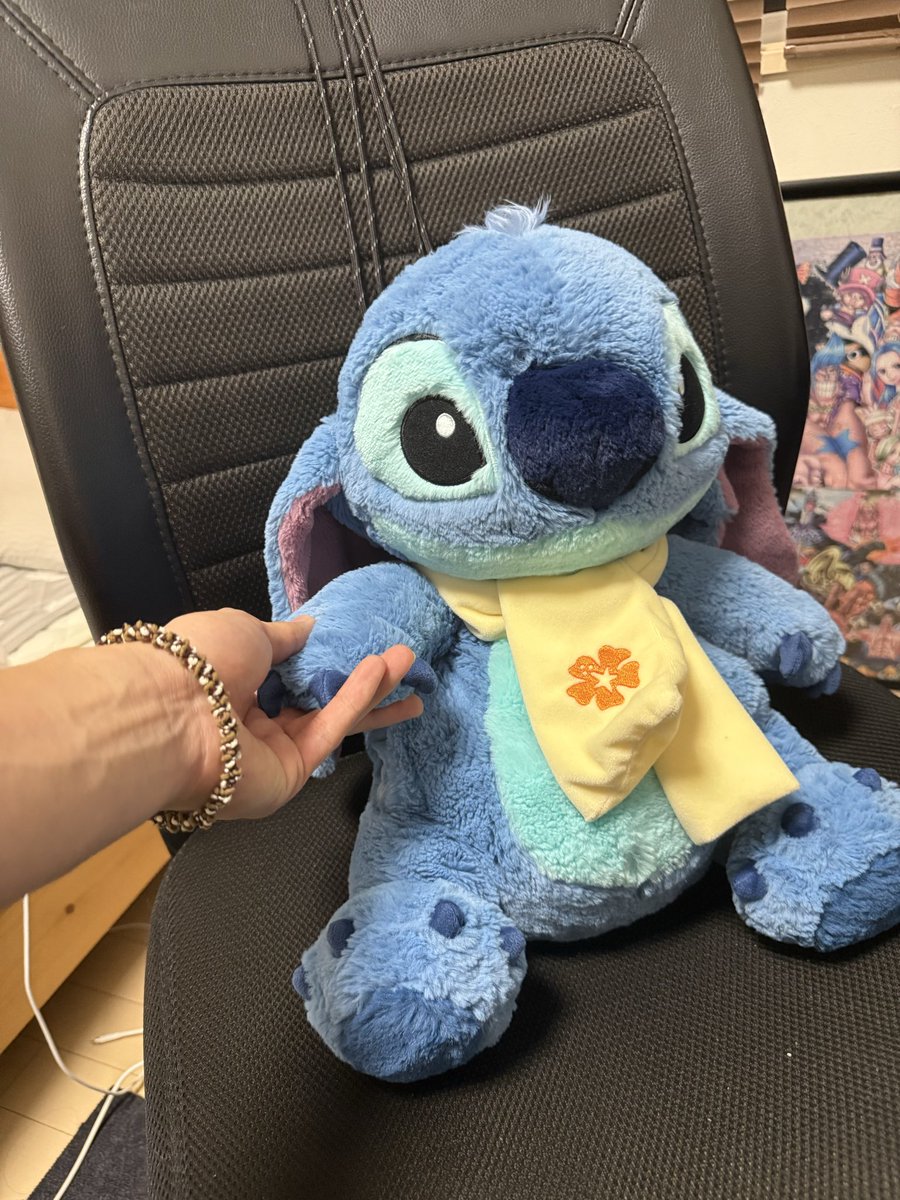Tsukika83's tweet photo. スティッチに見守ってもらいます https://t.co/Kqa5Pbbwzk