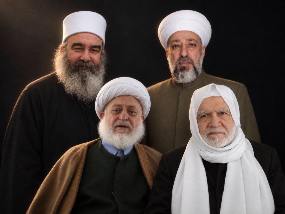 e6s4io's tweet photo. كل الجهود يلي بذلت لابرام ميثاق وحدة الخطاب، بيجي المفتي نفسه بينسفها،حربة الجهاديين في سوريا ليست قصيرة أبد أبدا أبدا، ولكننا أحرص الناس على وحدة الصف و قيام الدولة كوننا نحن الفئة التي بذلت الغالي و النفيس في سبيل ذلك القيام

واتفق مع الخنازير على وصفنا:

" بالتكفيريين الخوارج" https://t.co/dKDnbGknNd
