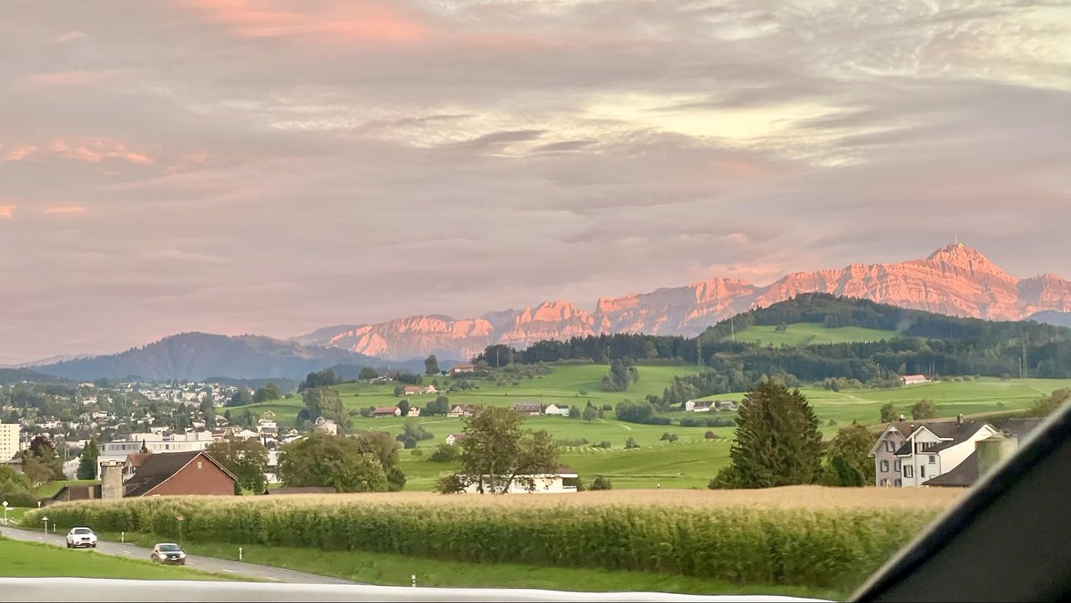 uhrenknecht's tweet photo. Sometimes you have to stop and remind yourself of what you already have instead of what you still need to attain. I am extremely lucky to call this place my home and for the Swiss to accept me as one of their own. https://t.co/P1AB7LuU92